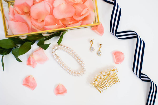 Pearl necklace preppy fashion jewelry classic bridal accessories by J'Adorn Designs