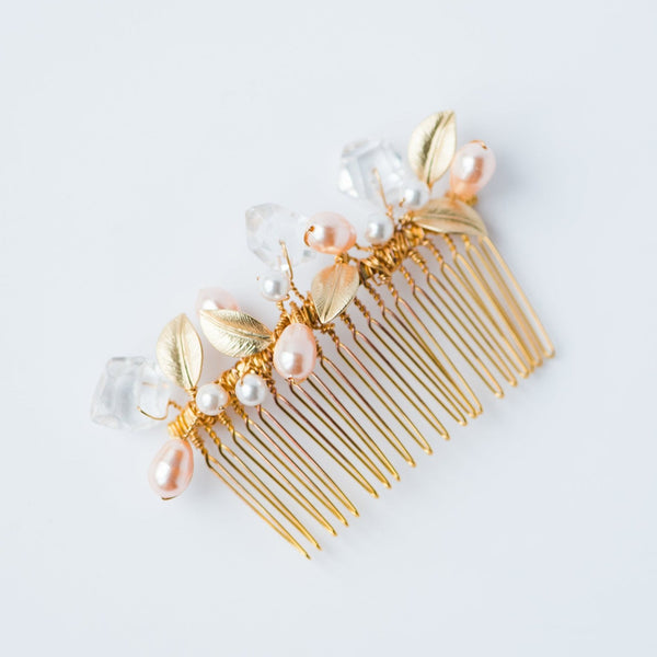 Simple & intricate couture handcrafted hair comb; Hand-wired peach and ivory Swarovski® pearls in round & teardrop shapes with crystal quartz nuggets & gold leaves; by J'Adorn Designs, Baltimore Maryland couture and custom jewelry studio, photography by Nichole Rosado Meredith