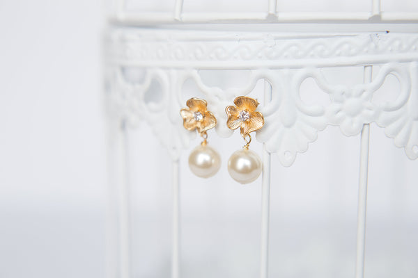 Classic flower and pearl bridal earrings, simple gold flower earrings, custom bridal jewelry by J'Adorn Designs